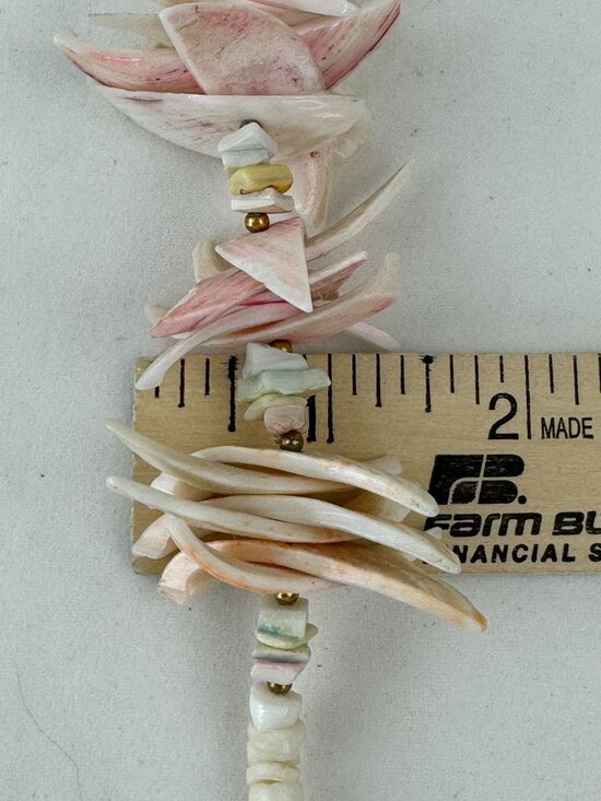 Vintage Shell Necklace 18" Natural Tropical Puka Shell Beach Choker Pink White - Picture 5 of 10